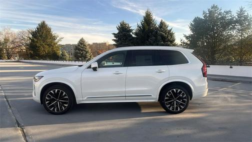 2026 Volvo XC90 B6 Plus 7-Seater