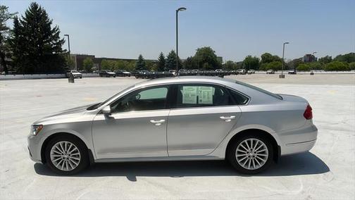 2016 Volkswagen Passat 1.8T SE
