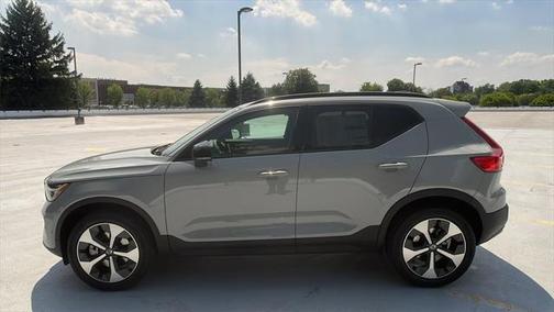 2026 Volvo XC40 B5 Plus