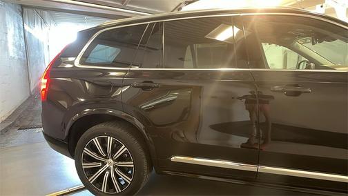 2024 Volvo XC90 B6 Plus Bright Theme 7-Seater