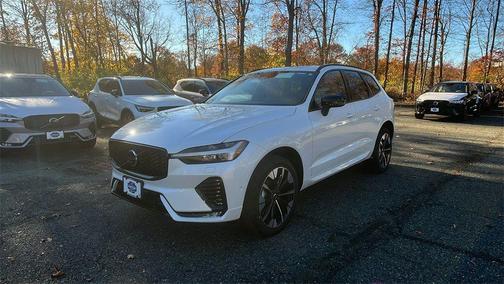 2026 Volvo XC60 B5 Plus