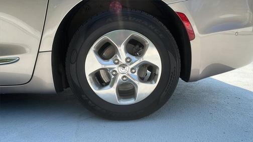 2018 Chrysler Pacifica Hybrid Limited