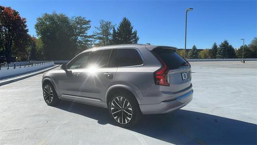 2026 Volvo XC90 B6 Plus 7-Seater