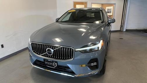 2022 Volvo XC60 B6 Inscription