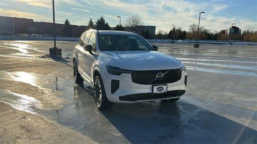 2026 Volvo XC90 B6 Ultra Dark Theme 7-Seater