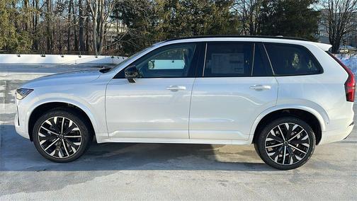 2026 Volvo XC90 B6 Ultra Dark Theme 7-Seater