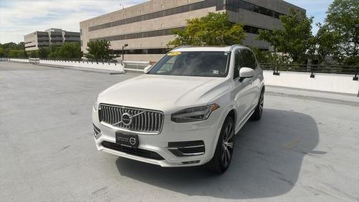 2024 Volvo XC90 B6 Plus Bright Theme 6-Seater