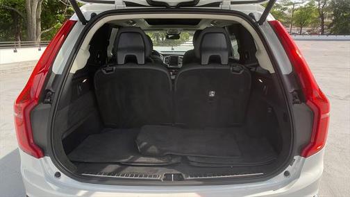 2024 Volvo XC90 B6 Plus Bright Theme 6-Seater