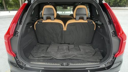 2024 Volvo XC90 B6 Ultimate Bright Theme 7-Seater