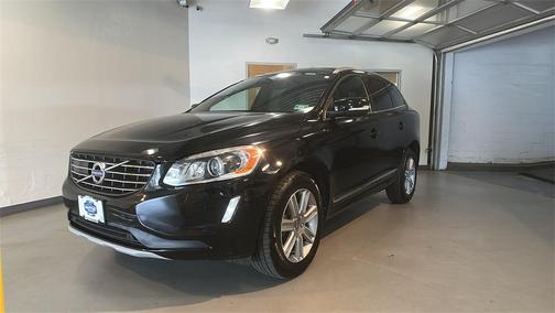 2016 Volvo XC60 T6 Drive-E Platinum