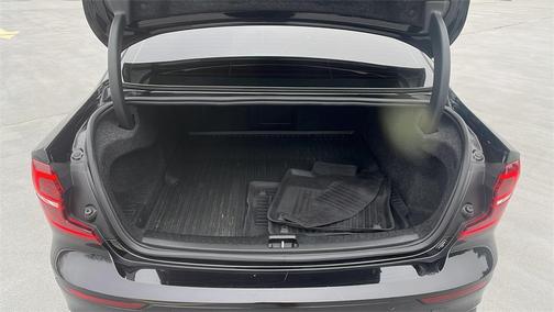 2023 Volvo S60 B5 Plus Black Edition