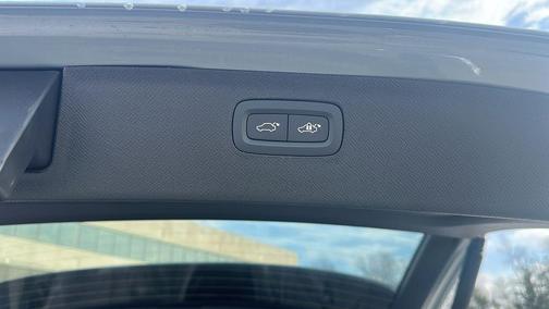 2026 Volvo XC90 Ultra, B6 AWD Gas (mild hybrid), Gasoline, Bright, 7 Seats