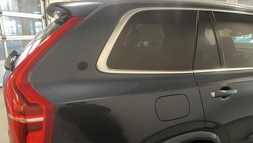 2022 Volvo XC90 Recharge Plug-In Hybrid T8 Inscription 6 Passenger