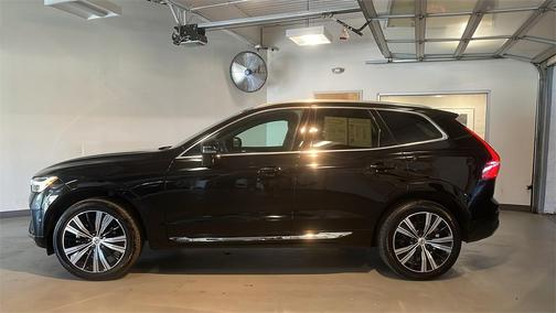 2023 Volvo XC60 B5 Plus Bright Theme