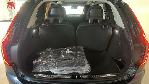 2026 Volvo XC90 B5 Plus 7-Seater