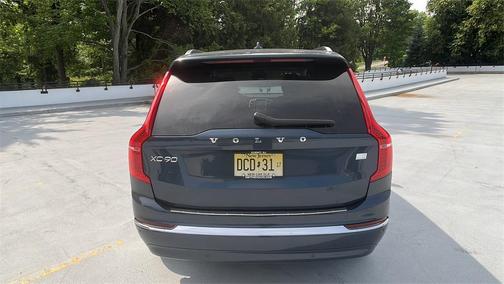 2023 Volvo XC90 Recharge Plug-In Hybrid T8 Plus 6-Seater