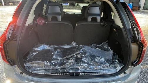 2025 Volvo XC90 Plug-In Hybrid T8 Plus 7-Seater
