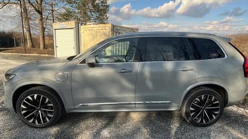 2025 Volvo XC90 Plug-In Hybrid T8 Plus 7-Seater
