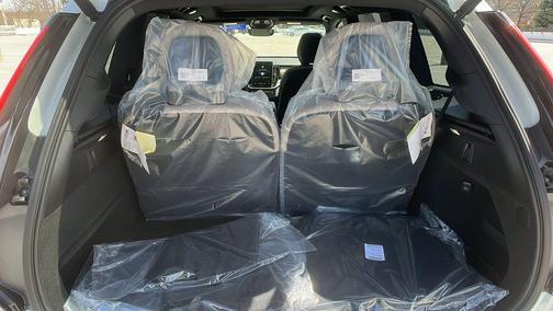 Crystal White Pearl 2026 Volvo XC90 Ultra Dark Theme, B6 AWD Gas (mild hybrid), Gasoline, 6 Seats