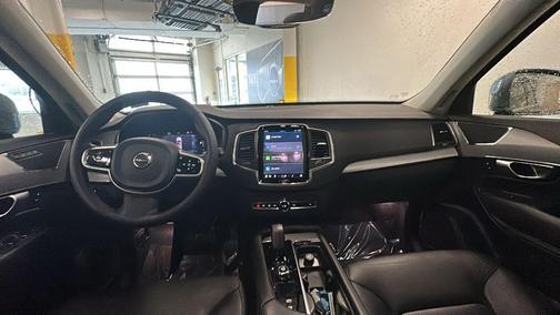 Thunder Grey Metallic 2023 Volvo XC90 B5 Core