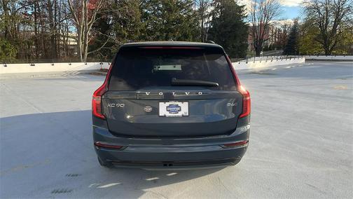 2026 Volvo XC90 B6 Ultra Dark Theme 7-Seater