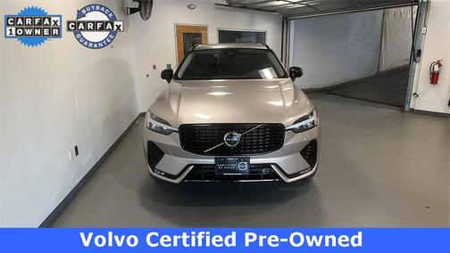 2025 Volvo XC60 B5 Plus