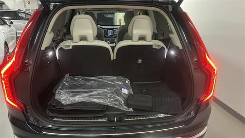 2023 Volvo XC90 Recharge Plug-In Hybrid T8 Ultimate 6-Seater