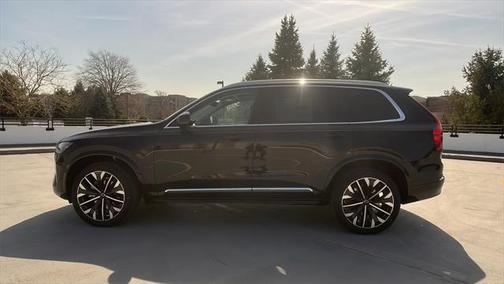 2025 Volvo XC90 B6 Ultra