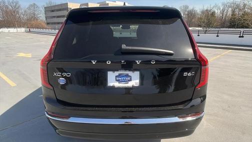 2025 Volvo XC90 B6 Ultra