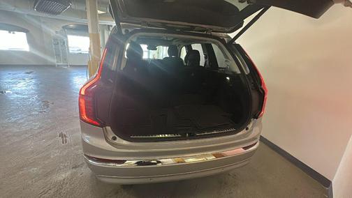 2025 Volvo XC90 B6 Plus 7-Seater