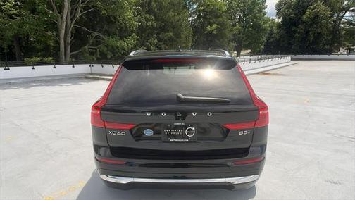 2023 Volvo XC60 B5 Plus Bright Theme
