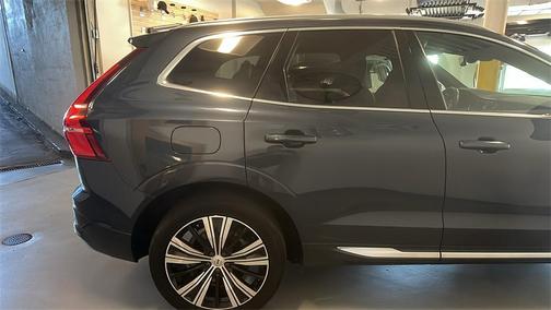 2022 Volvo XC60 B6 Inscription