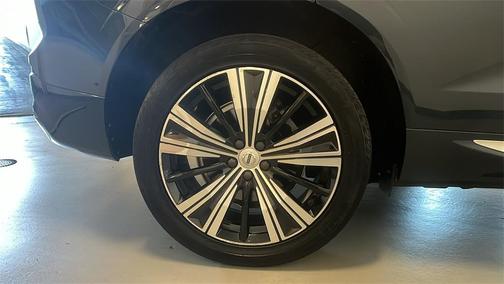 2022 Volvo XC60 B6 Inscription