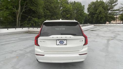 2025 Volvo XC90 B6 Plus 7-Seater