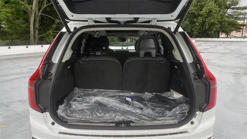 2025 Volvo XC90 B6 Plus 7-Seater