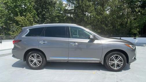 2017 INFINITI QX60 Base