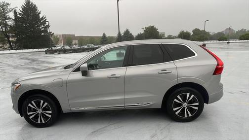 2022 Volvo XC60 Recharge Plug-In Hybrid T8 Inscription Expression