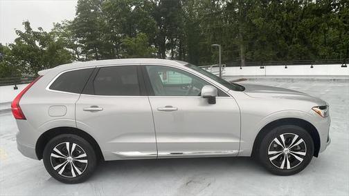 2022 Volvo XC60 Recharge Plug-In Hybrid T8 Inscription Expression