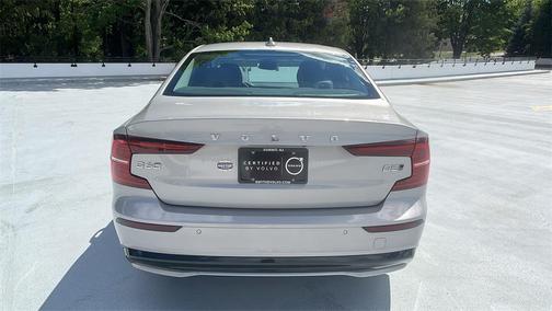 2024 Volvo S60 B5 Plus Dark Theme
