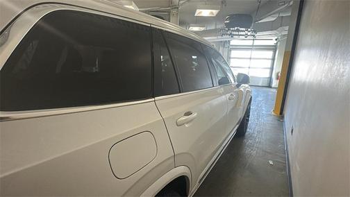 2025 Volvo XC90 B6 Plus 7-Seater