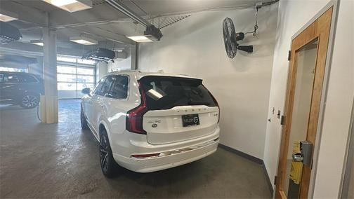 2025 Volvo XC90 B6 Plus 7-Seater