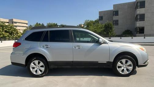 2012 Subaru Outback 2.5i Premium