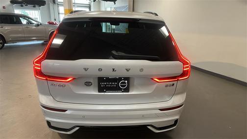 2025 Volvo XC60 B5 Plus