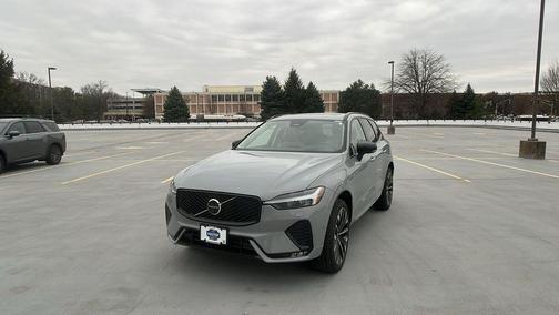 2026 Volvo XC60 B5 Ultra