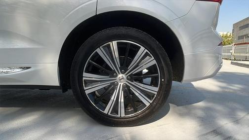 2022 Volvo XC60 B5 Inscription