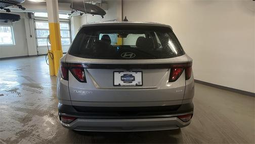 2025 Hyundai TUCSON SE