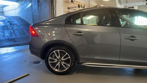 2017 Volvo S60 Cross Country T5