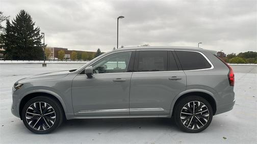 2026 Volvo XC90 B6 Ultra 7-Seater