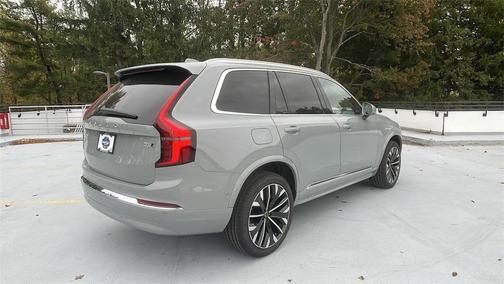 2026 Volvo XC90 B6 Ultra 7-Seater