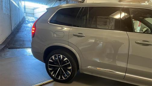 2025 Volvo XC90 B6 Plus 7-Seater